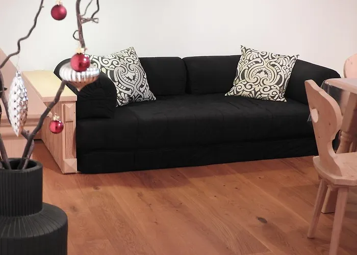 Center ザールフェルデン・アム・シュタイナーネン・メアー